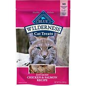 BLUE CAT WILDERNESS CHICKEN & SALMON TREAT 2OZ